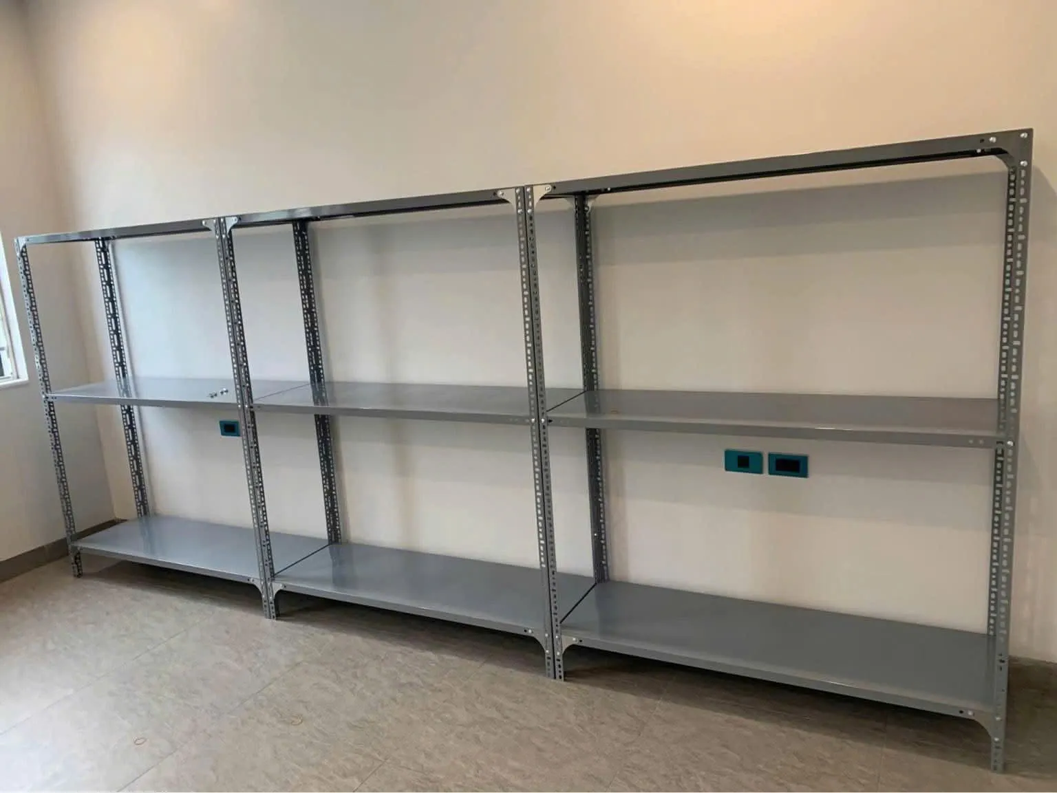 kệ kt : C1500 X D4500 X R400 X 3 SÀN
